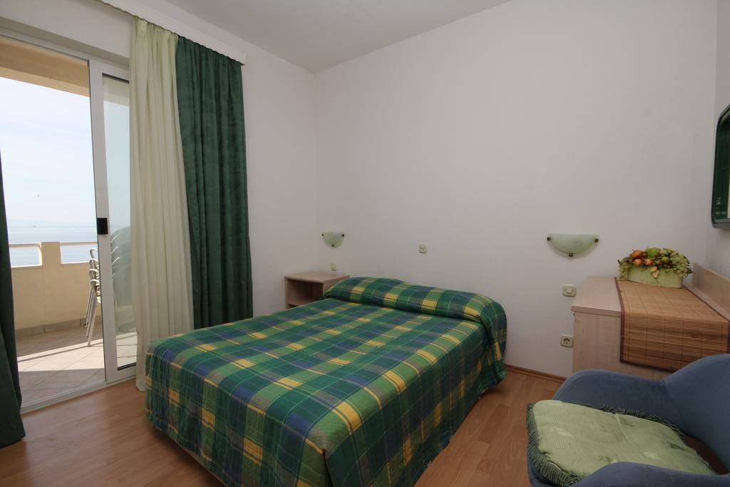 Apartment Adrion *